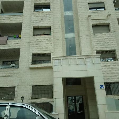 شقة مفروشة فرش فاخر ٣ غرف نوم في طبربور عمان Exterior photo
